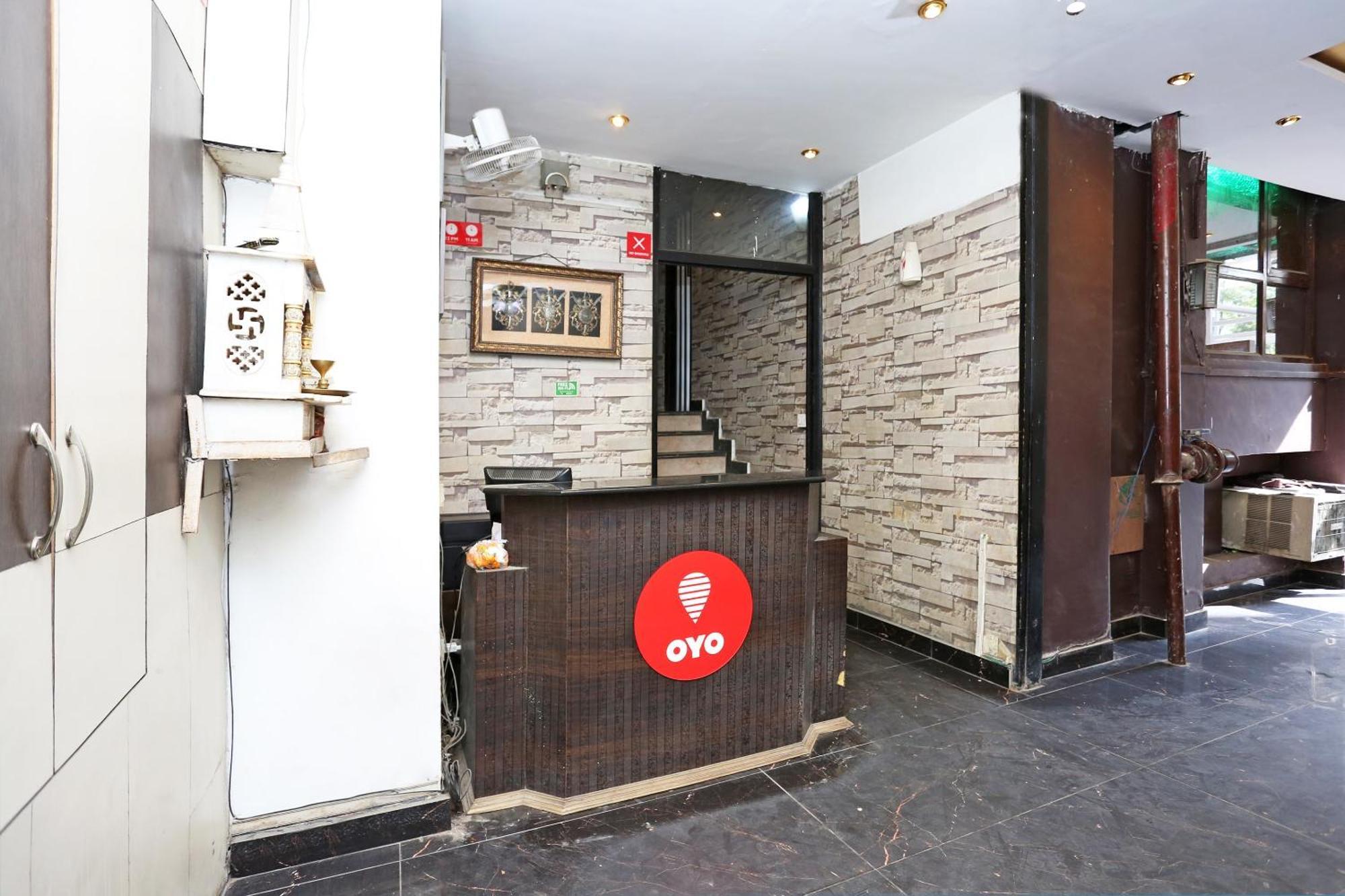 Oyo Flagship Hotel F Five New Delhi Buitenkant foto