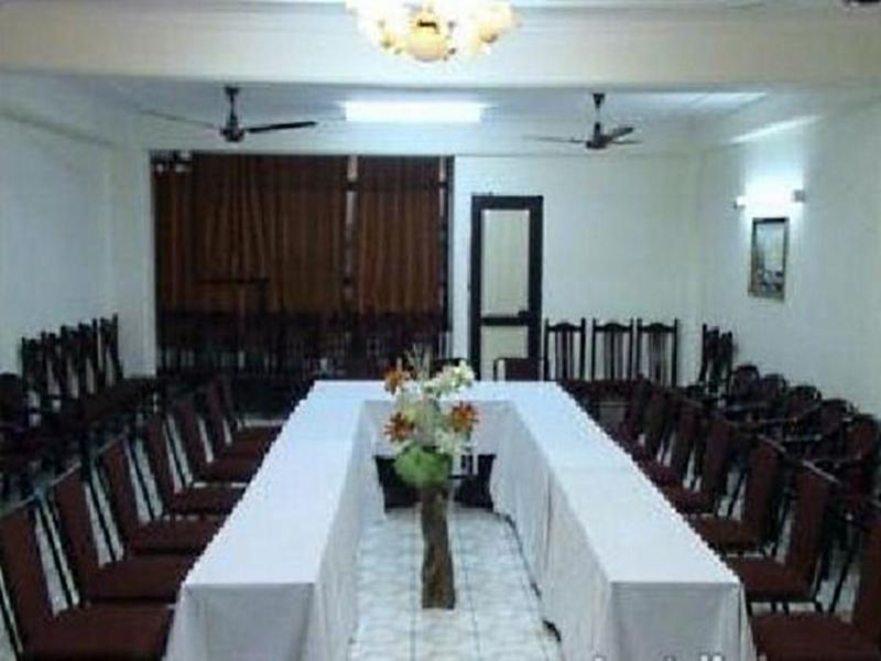 Oyo Flagship Hotel F Five New Delhi Buitenkant foto