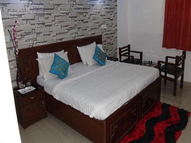 Oyo Flagship Hotel F Five New Delhi Buitenkant foto